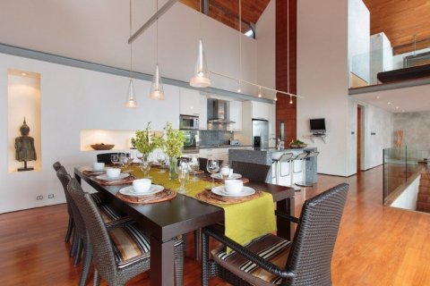 Chalet de 6 dormitorios en Kamala, Tailandia № 134034 - foto 17