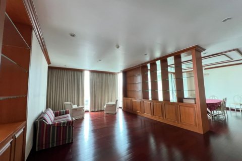 Eigentumswohnung in Pathum Wan, Bangkok, Thailand, 3 Schlafzimmer  № 134031 - Foto 17