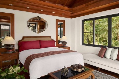 Chalet de 4 dormitorios en Kata, Tailandia № 134035 - foto 11