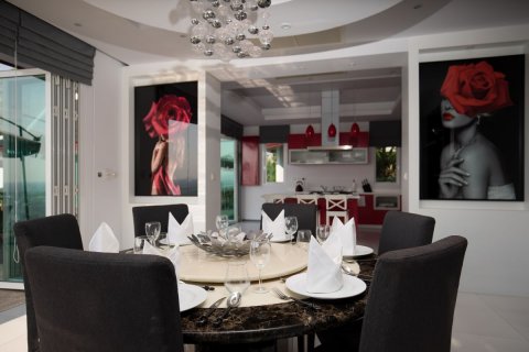 Chalet de 5 dormitorios en Surin Beach, Tailandia № 134032 - foto 16