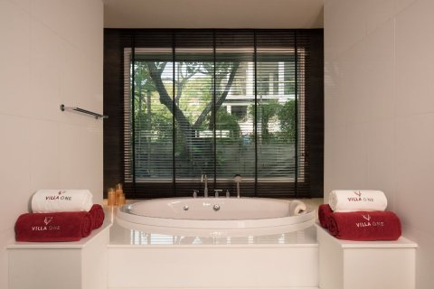 Chalet de 5 dormitorios en Surin Beach, Tailandia № 134032 - foto 26