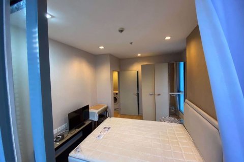 Eigentumswohnung in Huai Khwang, Bangkok, Thailand, 2 Schlafzimmer № 47908 - Foto 10