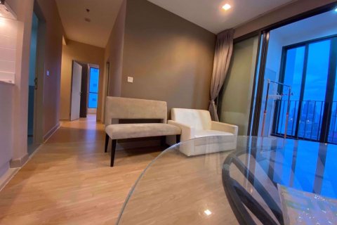 Eigentumswohnung in Huai Khwang, Bangkok, Thailand, 2 Schlafzimmer № 47908 - Foto 2