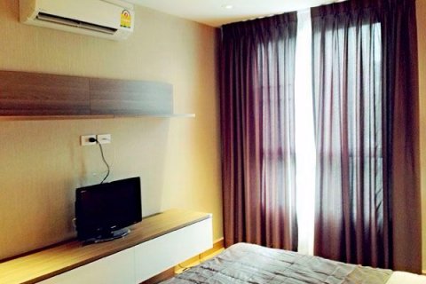 Condo à Phra Khanong, Bangkok, Thaïlande, 1 chambre  № 47909 - photo 5