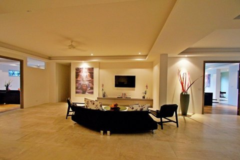Casa de 3 dormitorios en Bang Tao, Tailandia № 3502 - foto 17