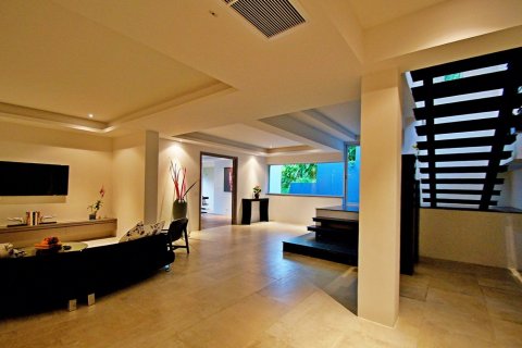 Casa de 3 dormitorios en Bang Tao, Tailandia № 3502 - foto 13