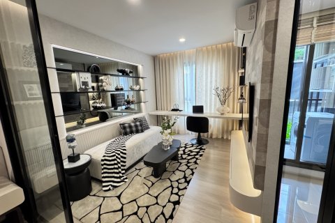 Condominio de 1 dormitorio en Phaya Thai, Bangkok, Tailandia № 170092 - foto 2