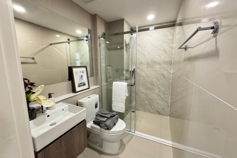Condominio de 1 dormitorio en Phaya Thai, Bangkok, Tailandia № 170092 - foto 24