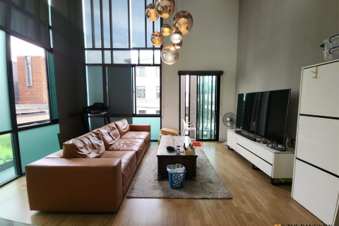 Casa de 4 dormitorios en Bangkok, Tailandia № 189275