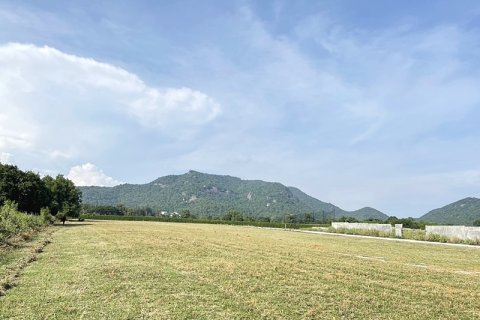 Terreno en Hua Hin, Tailandia № 205671 - foto 2