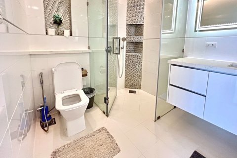 Condominio de 3 dormitorios en Hua Hin, Tailandia № 205669 - foto 13