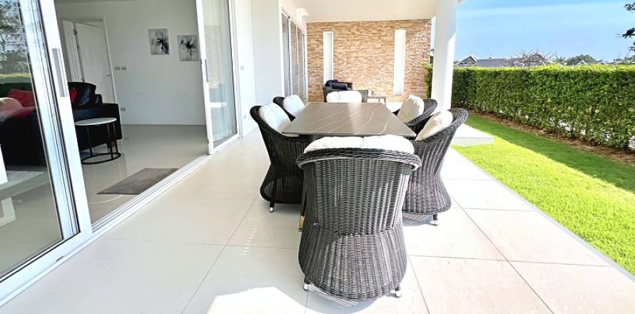 Condominio de 3 dormitorios en Hua Hin, Tailandia № 205669