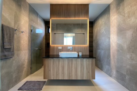 Chalet de 3 dormitorios en Hua Hin, Tailandia № 205667 - foto 16