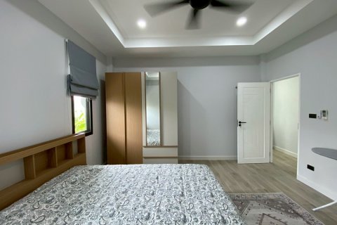 Chalet de 3 dormitorios en Pran Buri, Tailandia № 205670 - foto 21