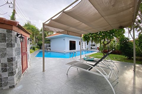 Chalet de 3 dormitorios en Hua Hin, Tailandia № 205666 - foto 2