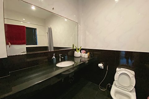 Chalet de 3 dormitorios en Hua Hin, Tailandia № 205666 - foto 14