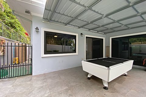 Chalet de 3 dormitorios en Hua Hin, Tailandia № 205666 - foto 6