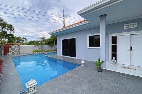 Chalet de 3 dormitorios en Hua Hin, Tailandia № 205666 - foto 8