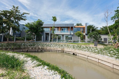 Chalet de 5 dormitorios en Chiang Mai, Tailandia № 147914 - foto 12