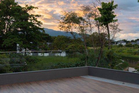 Chalet de 5 dormitorios en Chiang Mai, Tailandia № 147914 - foto 6