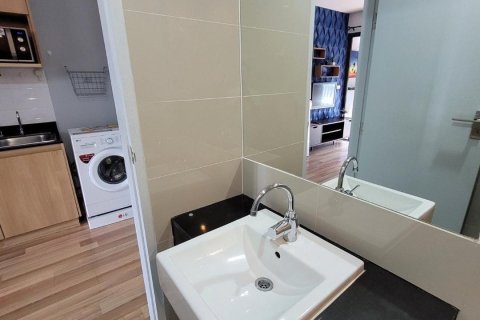 Condominio de 1 dormitorio en Bangkok, Tailandia № 205394 - foto 5
