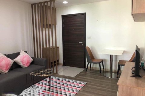 Condominio de 1 dormitorio en Bangkok, Tailandia № 205396 - foto 8
