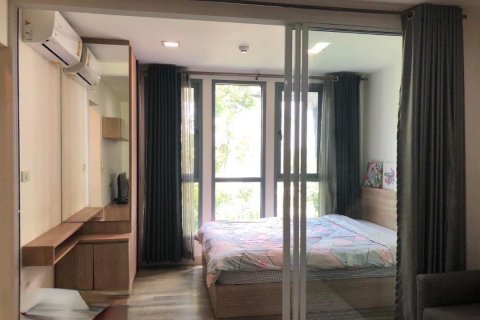 Condominio de 1 dormitorio en Bangkok, Tailandia № 205396 - foto 3