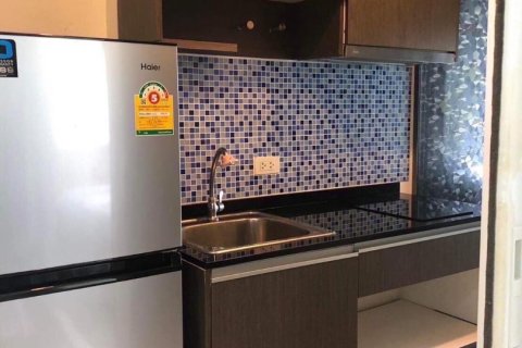 Condominio de 1 dormitorio en Bangkok, Tailandia № 205396 - foto 11
