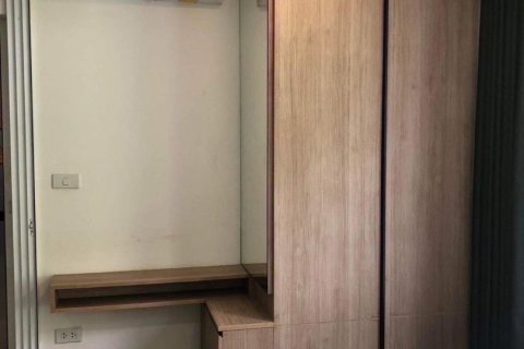 Condominio de 1 dormitorio en Bangkok, Tailandia № 205396 - foto 2