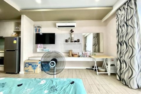Estudio en el condominio en Pattaya, Tailandia № 205395 - foto 2