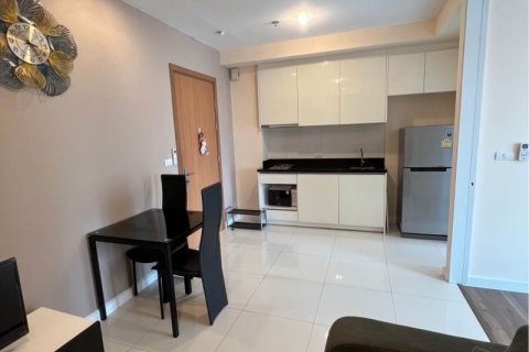 Condominio de 1 dormitorio en Bangkok, Tailandia № 205399 - foto 2