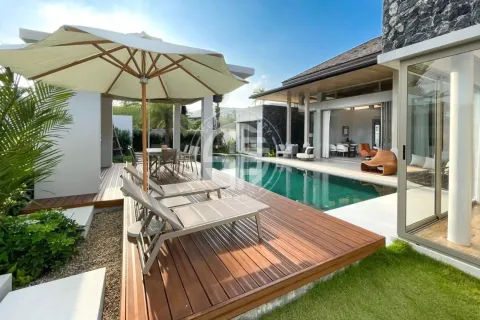 Chalet de 3 dormitorios en Layan Beach, Tailandia № 190768 - foto 12