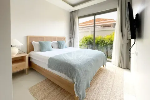 Chalet de 3 dormitorios en Layan Beach, Tailandia № 190768 - foto 5