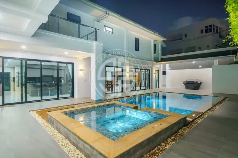 Chalet de 6 dormitorios en Phuket, Tailandia № 190767 - foto 19