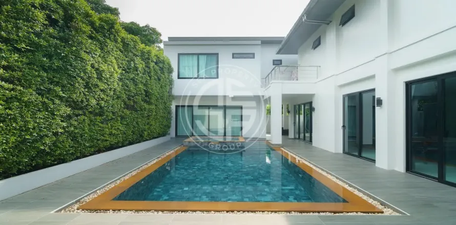 Chalet de 6 dormitorios en Phuket, Tailandia № 190767