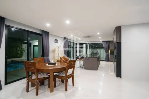 Chalet de 6 dormitorios en Phuket, Tailandia № 190767 - foto 8