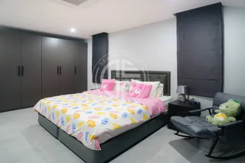 Chalet de 6 dormitorios en Phuket, Tailandia № 190767 - foto 16
