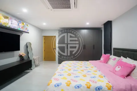 Chalet de 6 dormitorios en Phuket, Tailandia № 190767 - foto 17