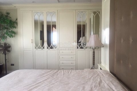 Condominio de 3 dormitorios en Bangkok, Tailandia № 67134 - foto 4
