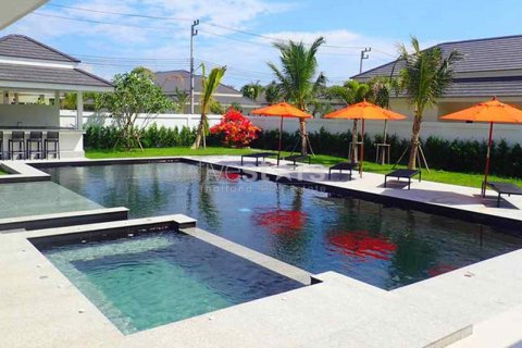 Casa de 3 dormitorios en Hua Hin, Tailandia № 67132 - foto 10