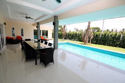 Casa de 3 dormitorios en Hua Hin, Tailandia № 67132 - foto 2