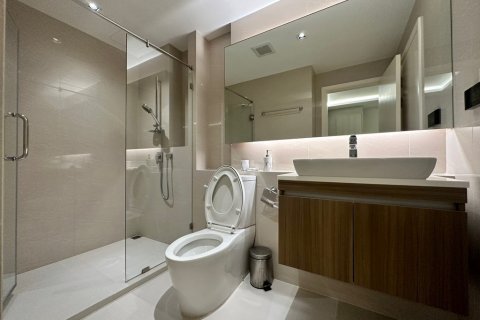 Condominio de 2 dormitorios en Bangkok, Tailandia № 71933 - foto 10
