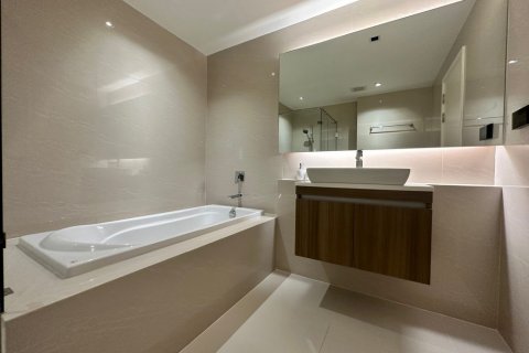 Condominio de 2 dormitorios en Bangkok, Tailandia № 71933 - foto 12