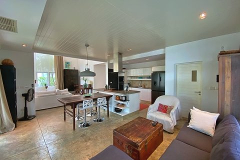 Chalet de 4 dormitorios en Cha-am, Tailandia № 168730 - foto 10