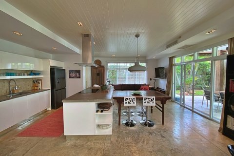Chalet de 4 dormitorios en Cha-am, Tailandia № 168730 - foto 28