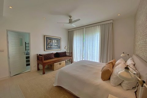Chalet de 4 dormitorios en Cha-am, Tailandia № 168730 - foto 15