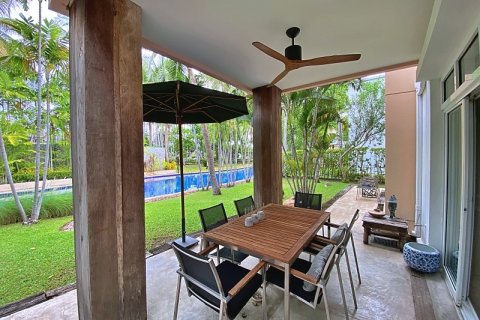Chalet de 4 dormitorios en Cha-am, Tailandia № 168730 - foto 4