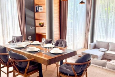 Chalet de 3 dormitorios en Phuket, Tailandia № 119003 - foto 9