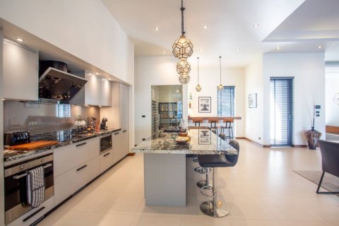 Casa de 6 dormitorios en Hua Hin, Tailandia № 119007 - foto 9