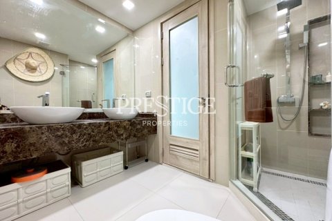Condo in Pattaya, Thailand, 1 bedroom № 197699 - photo 12